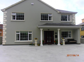 Отель Larkfield House B&B  Килларни